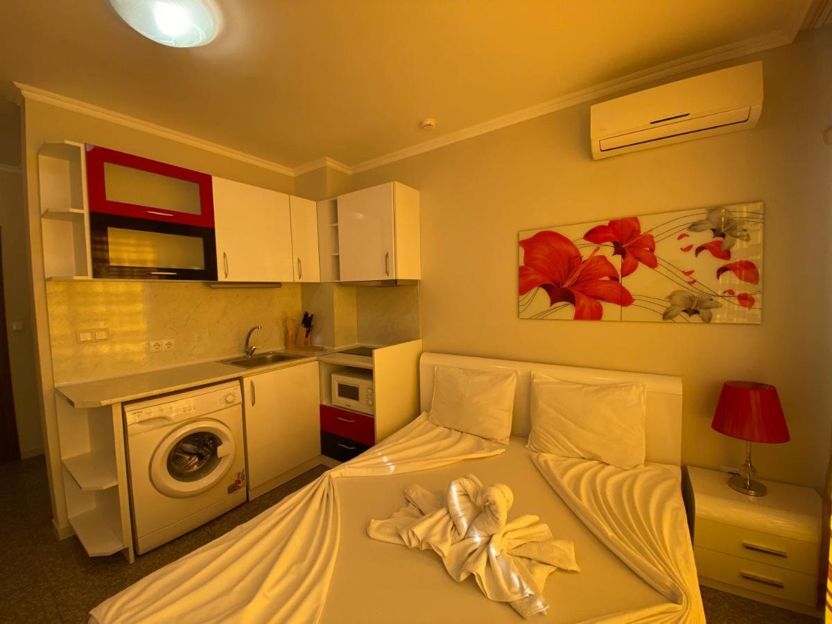 Admiral Plaza C52 Studio Pantai Sunny Bagian luar foto